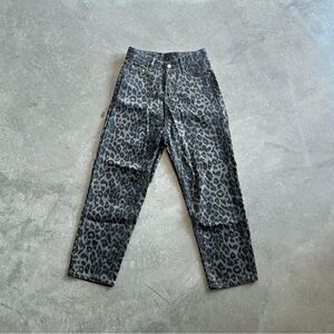 STRAIGHT LEG LEOPARD JEAN